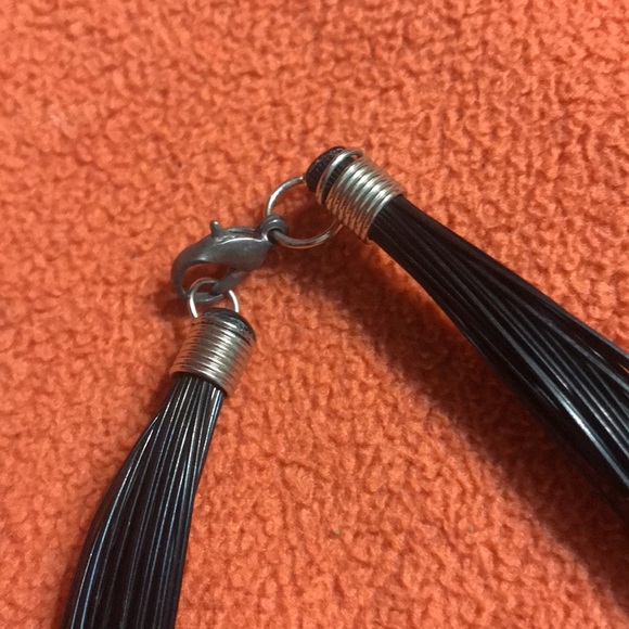 Black multi faceted micro beaded necklace - Picture 3 of 4